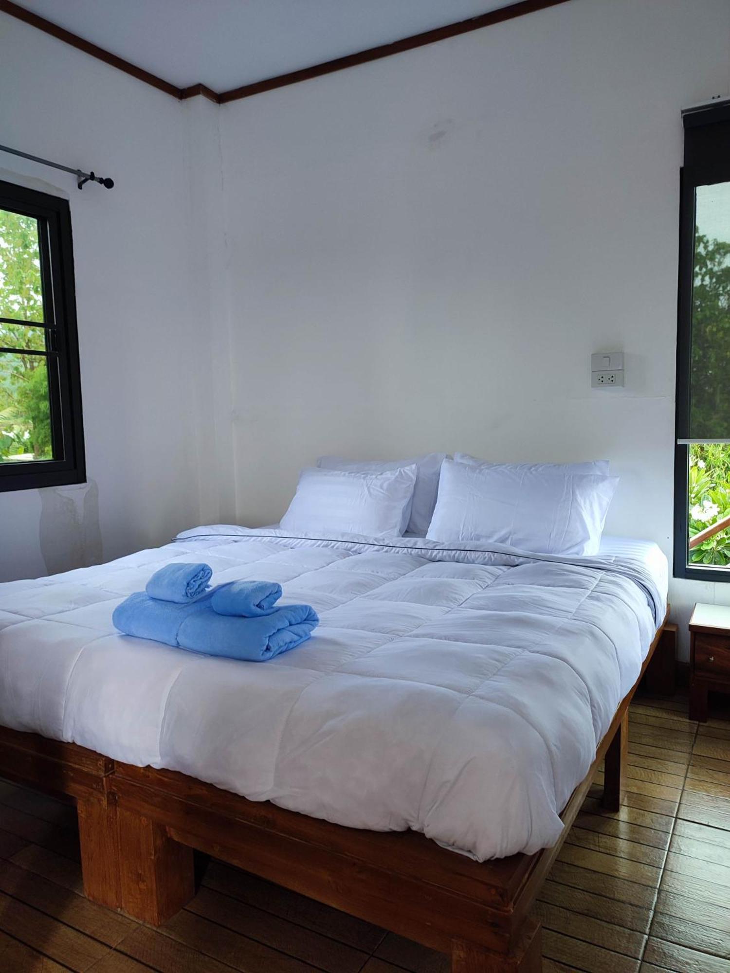 Dream Riverside Mae Sariang Exterior foto