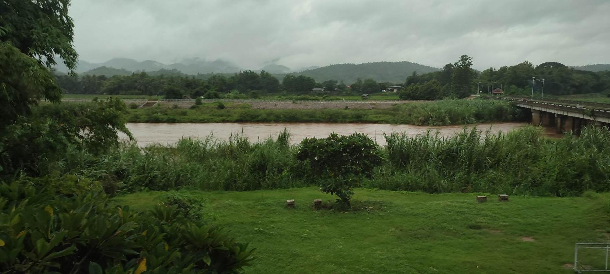 Dream Riverside Mae Sariang Exterior foto